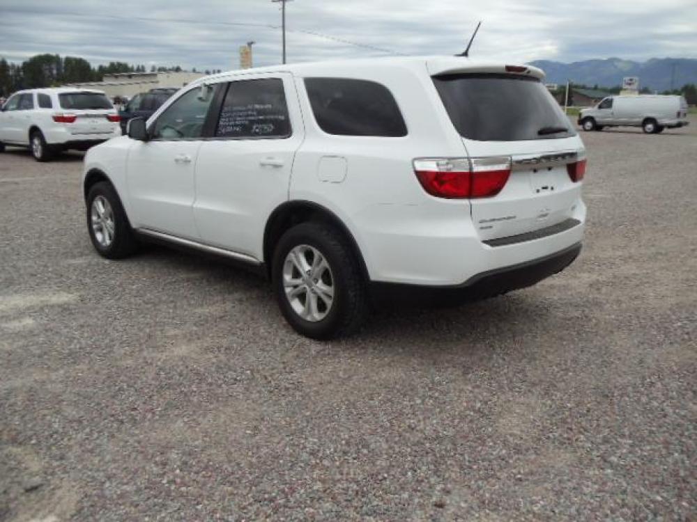 2013 White /Tan Dodge Durango SXT AWD (1C4RDJAG8DC) with an 3.6L V6 DOHC 24V engine, 5-Speed Automatic transmission, located at 5465 Highway 2 W., Columbia Falls, MT, 59912, (406) 892-4407, 48.352188, -114.240929 - Photo #4