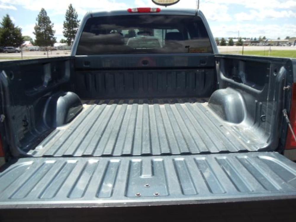 2009 Blue /Gray Chevrolet Silverado 1500 LS Crew Cab 4WD (3GCEK13C59G) with an 4.8L V8 OHV 16V engine, 4-Speed Automatic transmission, located at 5465 Highway 2 W., Columbia Falls, MT, 59912, (406) 892-4407, 48.352188, -114.240929 - Photo #7