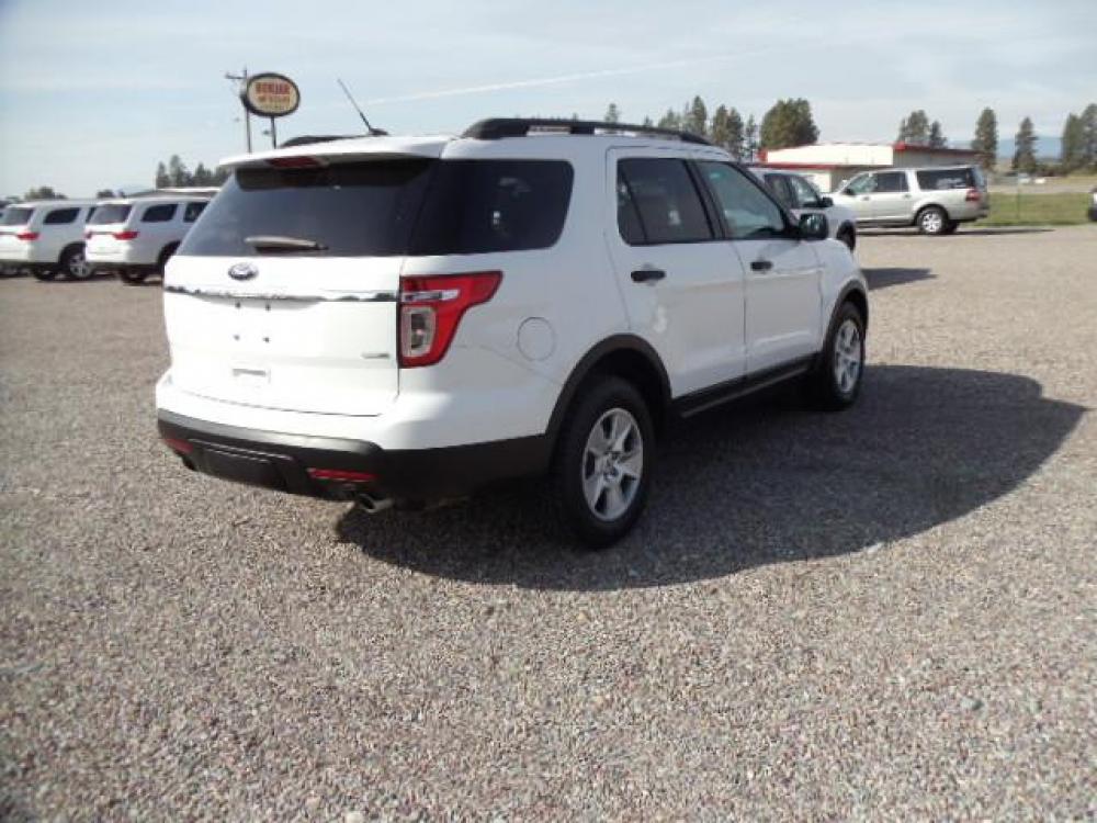 2014 White /Grey Ford Explorer Base 4WD (1FM5K8B85EG) with an 3.5L V6 DOHC 24V engine, 6-Speed Automatic transmission, located at 5465 Highway 2 W., Columbia Falls, MT, 59912, (406) 892-4407, 48.352188, -114.240929 - Photo #7