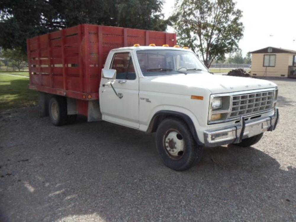 1980 White /Gray Ford F-350 Chassis Cab Custom (f3tzrgd2862) with an 400 V8 engine, 4 Speed Manual transmission, located at 5465 Highway 2 W., Columbia Falls, MT, 59912, (406) 892-4407, 48.352188, -114.240929 - 400 V8 4 Speed Manual Transmission We bought this truck locally. It was owned by 1 family its entire existance - Photo #0