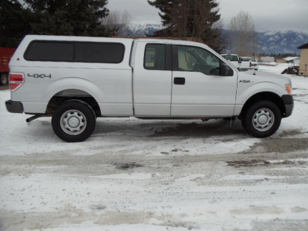2013 Silver /Gray Ford F-150 XL (1FTEX1EM2DF) with an 3.7L V6 DOHC 24V engine, 6-Speed Automatic transmission, located at 5465 Highway 2 W., Columbia Falls, MT, 59912, (406) 892-4407, 48.352188, -114.240929 - Photo #9