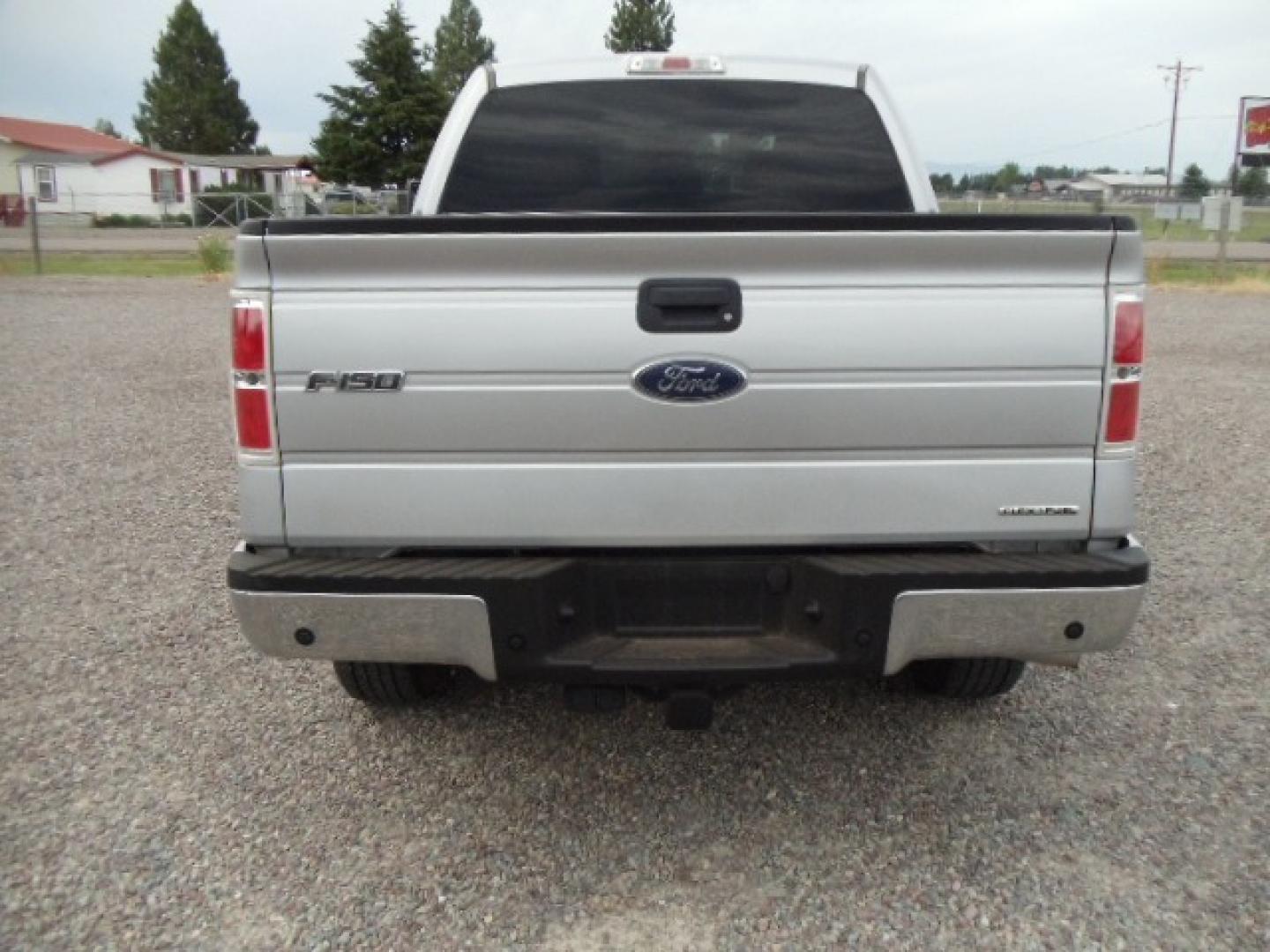 2013 Silver /Gray Ford F-150 XLT SuperCrew 4WD (1FTFW1EF3DK) with an 5.0L V8 engine, 6-Speed Automatic transmission, located at 5465 Highway 2 W., Columbia Falls, MT, 59912, (406) 892-4407, 48.352188, -114.240929 - Photo#5