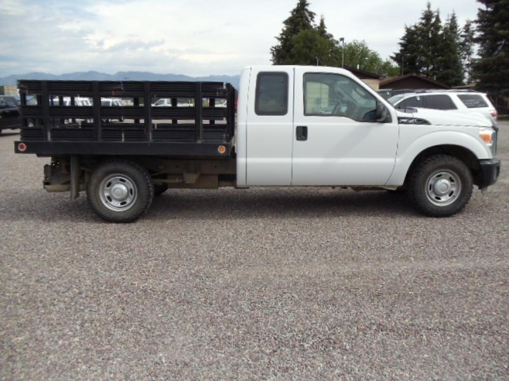 2011 White /Gray Ford F-350 SD XL (1FD8X3A60BE) with an 6.2L V8 OHV 16V engine, 6-Speed Automatic transmission, located at 5465 Highway 2 W., Columbia Falls, MT, 59912, (406) 892-4407, 48.352188, -114.240929 - Photo #9