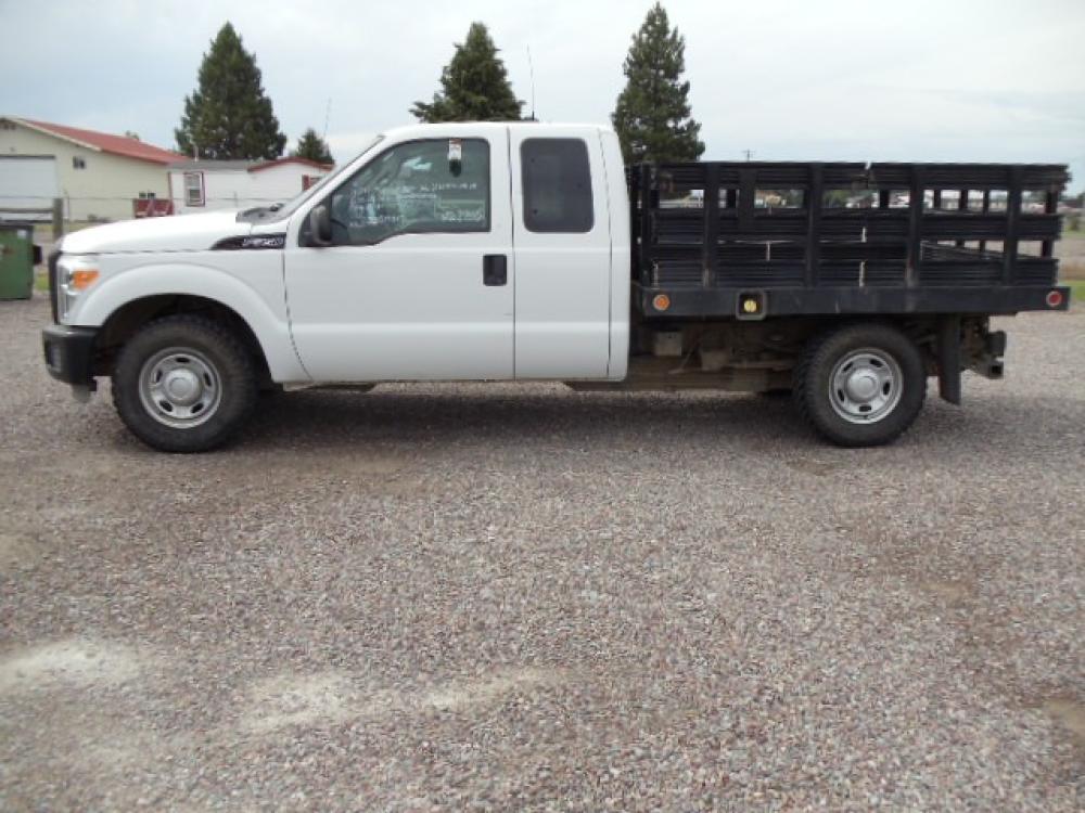 2011 White /Gray Ford F-350 SD XL (1FD8X3A60BE) with an 6.2L V8 OHV 16V engine, 6-Speed Automatic transmission, located at 5465 Highway 2 W., Columbia Falls, MT, 59912, (406) 892-4407, 48.352188, -114.240929 - Photo #3