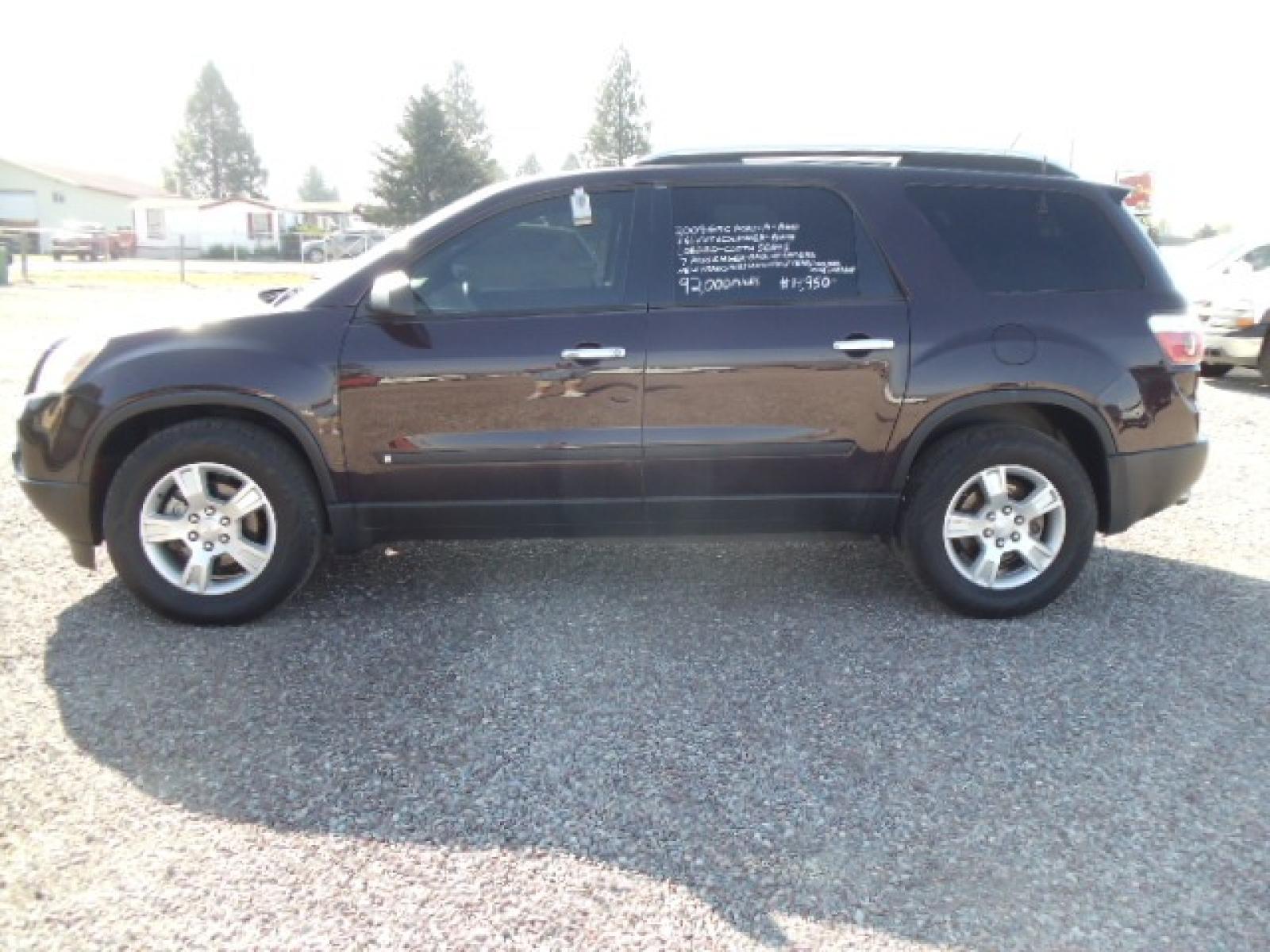 2009 Purple /Silver GMC Acadia SLE-1 AWD (1GKEV13D29J) with an 3.6L V6 DOHC 24V engine, 6-Speed Automatic transmission, located at 5465 Highway 2 W., Columbia Falls, MT, 59912, (406) 892-4407, 48.352188, -114.240929 - Photo #3