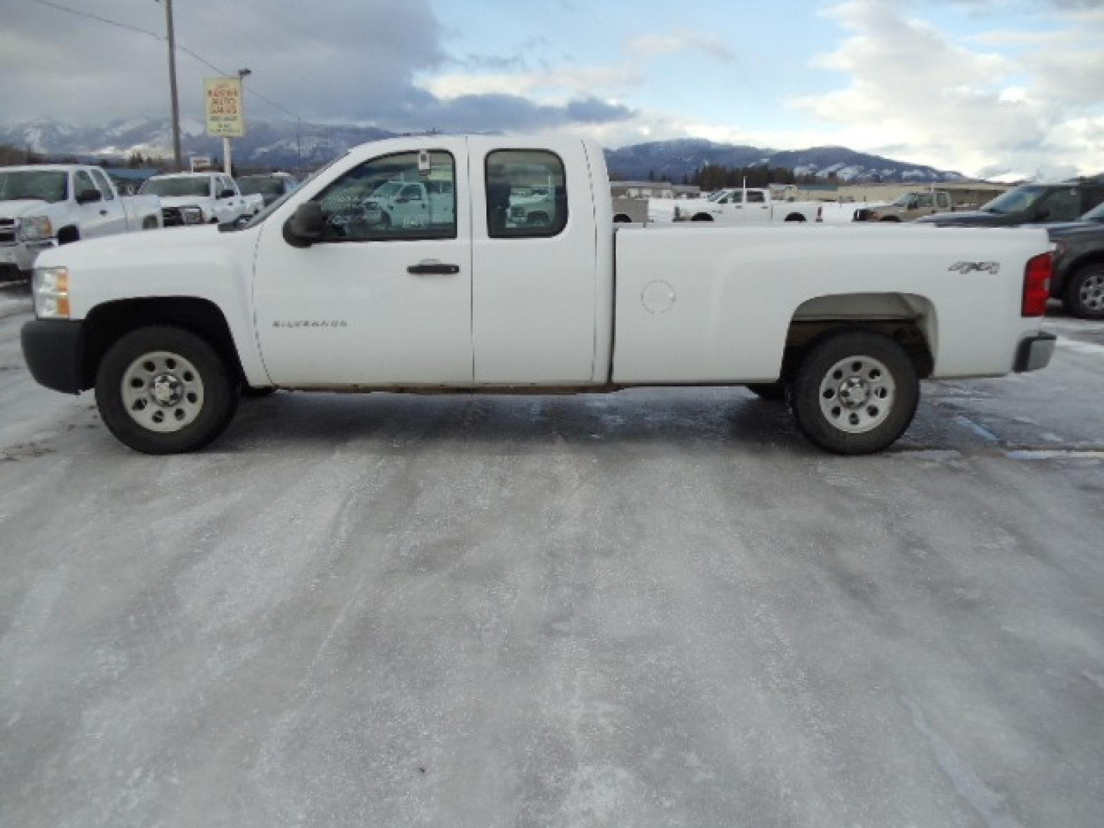 2012 White /Gray Chevrolet Silverado 1500 Work Truck Ext. Cab 4WD (1GCRKPE06CZ) with an 5.3L V8 OHV 16V FFV engine, 4-Speed Automatic transmission, located at 5465 Highway 2 W., Columbia Falls, MT, 59912, (406) 892-4407, 48.352188, -114.240929 - This truck was previously owned by the federal government so it has been well maintained and taken care of. The truck is clean inside and out with good tires and low actual miles. This is the Quad Door Long Box. - Photo #3