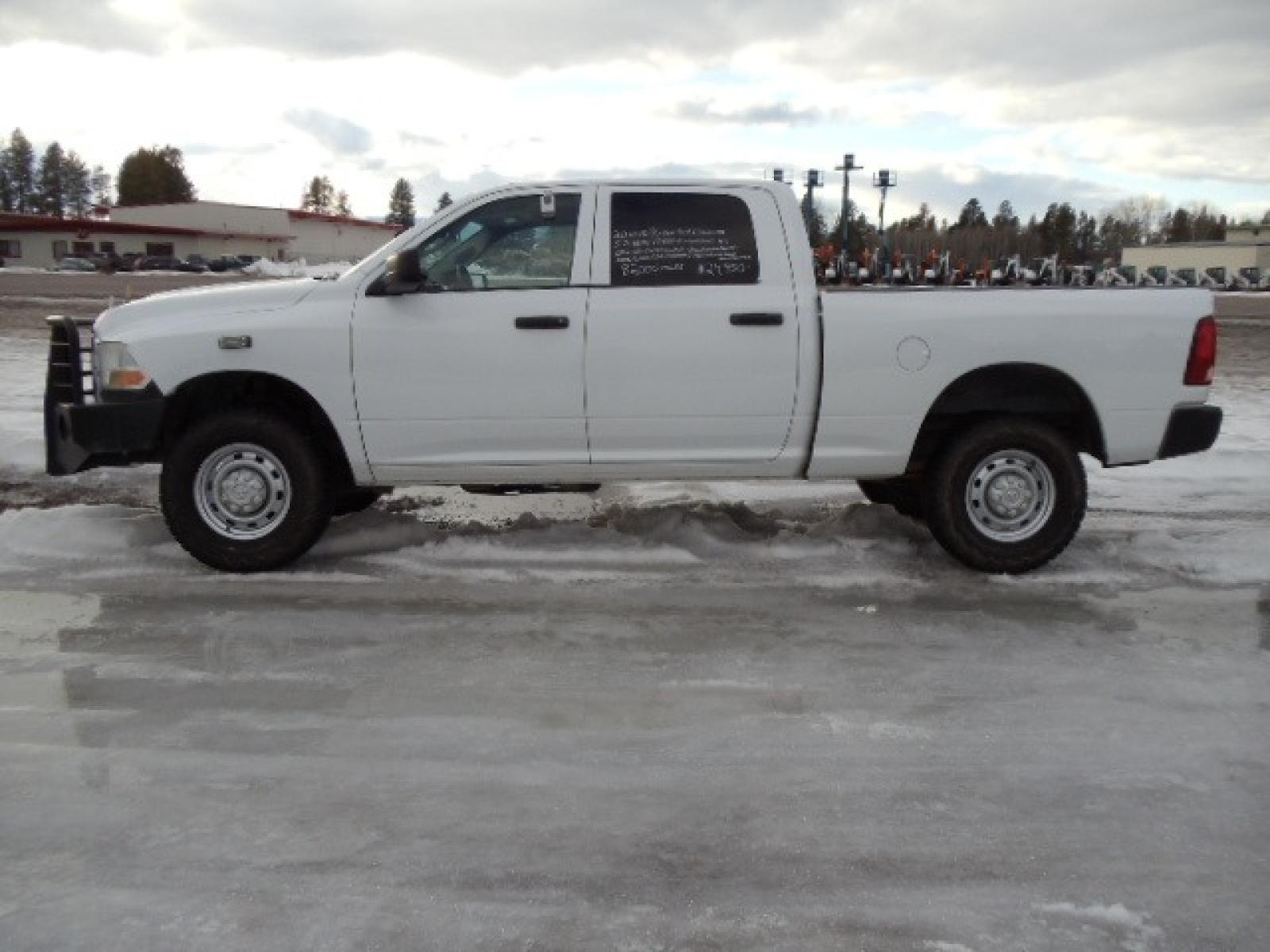 2010 White /Gray Dodge Ram 2500 ST (3D7TT2CT9AG) with an 5.7L V8 OHV 16V engine, Automatic transmission, located at 5465 Highway 2 W., Columbia Falls, MT, 59912, (406) 892-4407, 48.352188, -114.240929 - This truck was previously owned by the federal government so it has been well maintained and taken care of. The truck is very clean inside and out with great tires and low actual miles. This is the crew cab short box with the 5.7L HEMI gas motor. This vehicle has been mechanically inspected. The - Photo #3