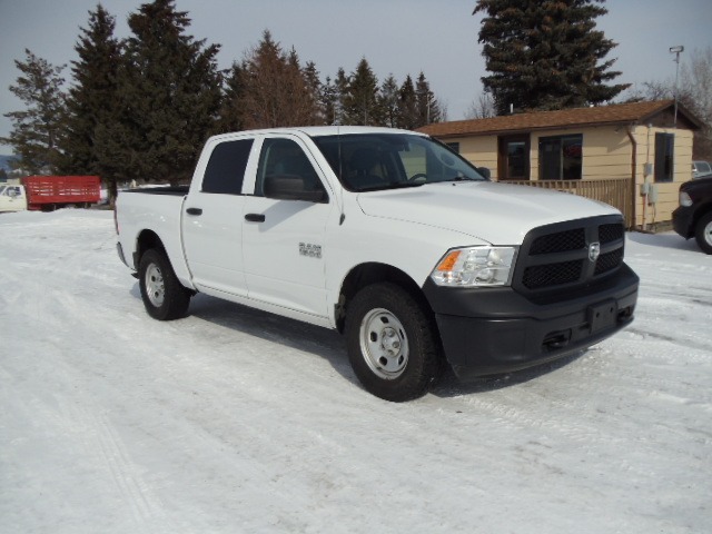 photo of 2017 RAM 1500 Tradesman Crew Cab SWB 4WD