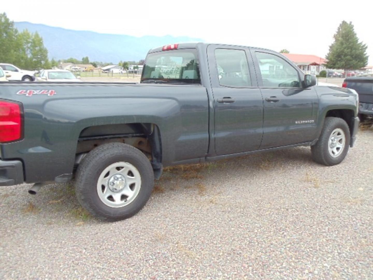 2017 Gray /Gray Chevrolet Silverado 1500 Work Truck Double Cab 4WD (1GCVKNEH2HZ) with an 4.3L V6 OHV 12V engine, 6A transmission, located at 5465 Highway 2 W., Columbia Falls, MT, 59912, (406) 892-4407, 48.352188, -114.240929 - Photo#9
