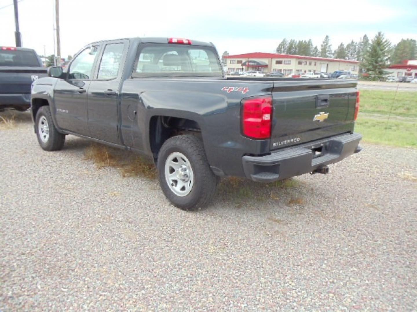 2017 Gray /Gray Chevrolet Silverado 1500 Work Truck Double Cab 4WD (1GCVKNEH2HZ) with an 4.3L V6 OHV 12V engine, 6A transmission, located at 5465 Highway 2 W., Columbia Falls, MT, 59912, (406) 892-4407, 48.352188, -114.240929 - Photo#4