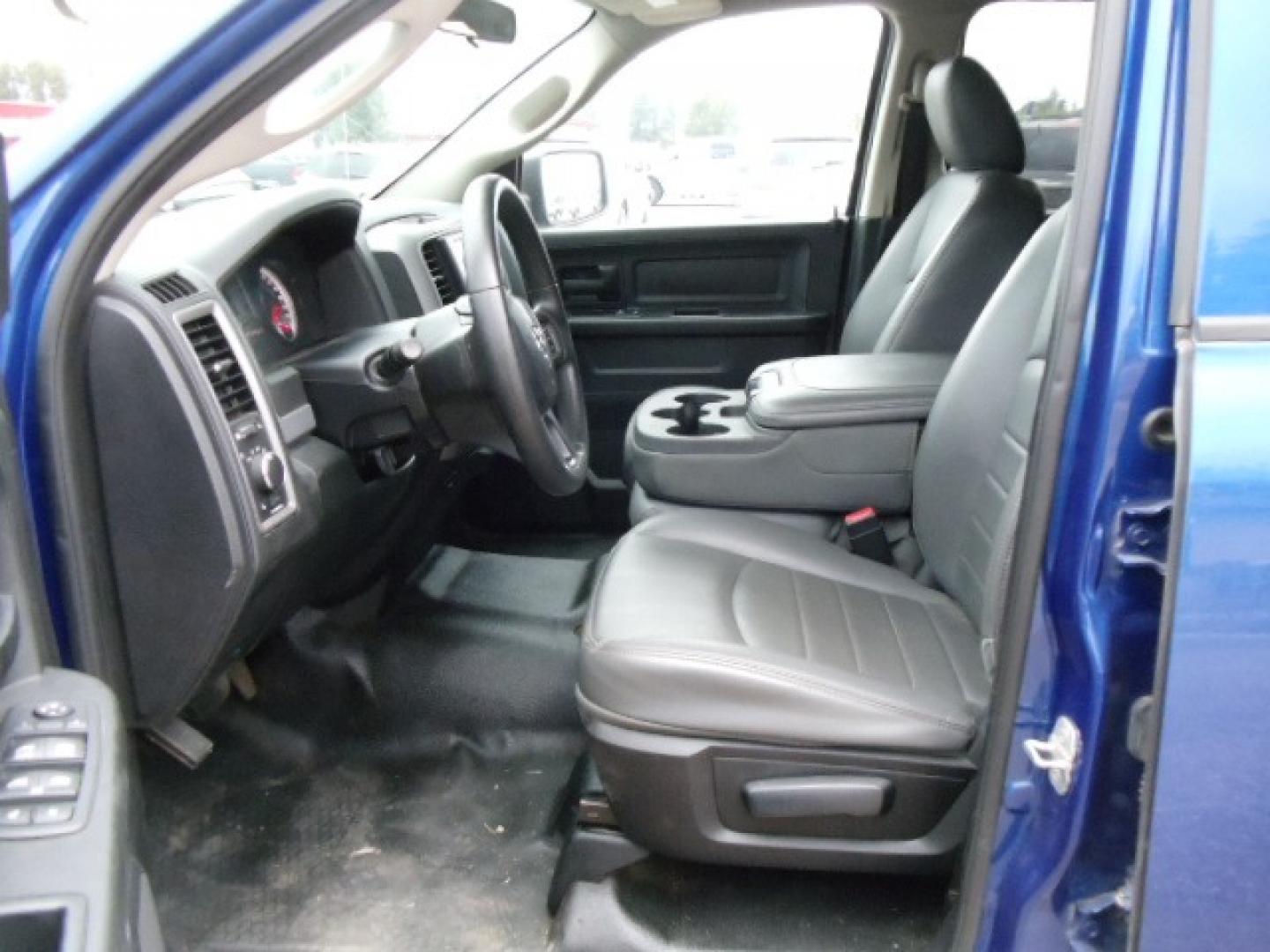 2014 Blue /Gray RAM 1500 Tradesman Crew Cab SWB 4WD (1C6RR7KG0ES) with an 3.6L V6 DOHC 24V FFV engine, 6-Speed Automatic transmission, located at 5465 Highway 2 W., Columbia Falls, MT, 59912, (406) 892-4407, 48.352188, -114.240929 - Photo#15