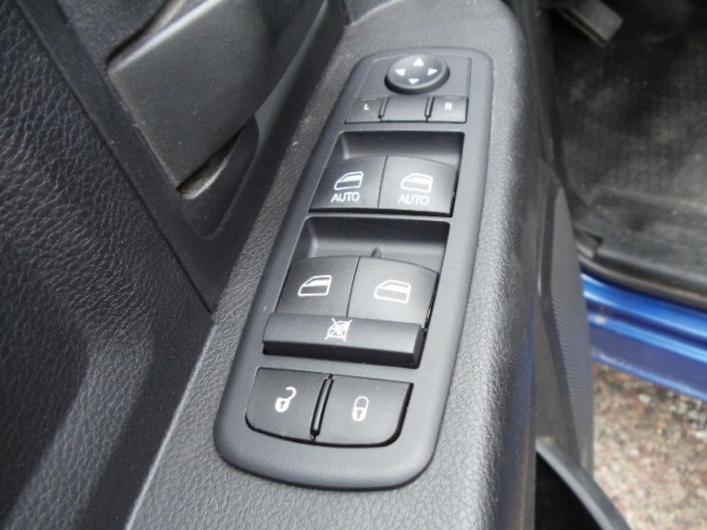 2014 Blue /Gray RAM 1500 Tradesman Crew Cab SWB 4WD (1C6RR7KG0ES) with an 3.6L V6 DOHC 24V FFV engine, 6-Speed Automatic transmission, located at 5465 Highway 2 W., Columbia Falls, MT, 59912, (406) 892-4407, 48.352188, -114.240929 - Photo#16