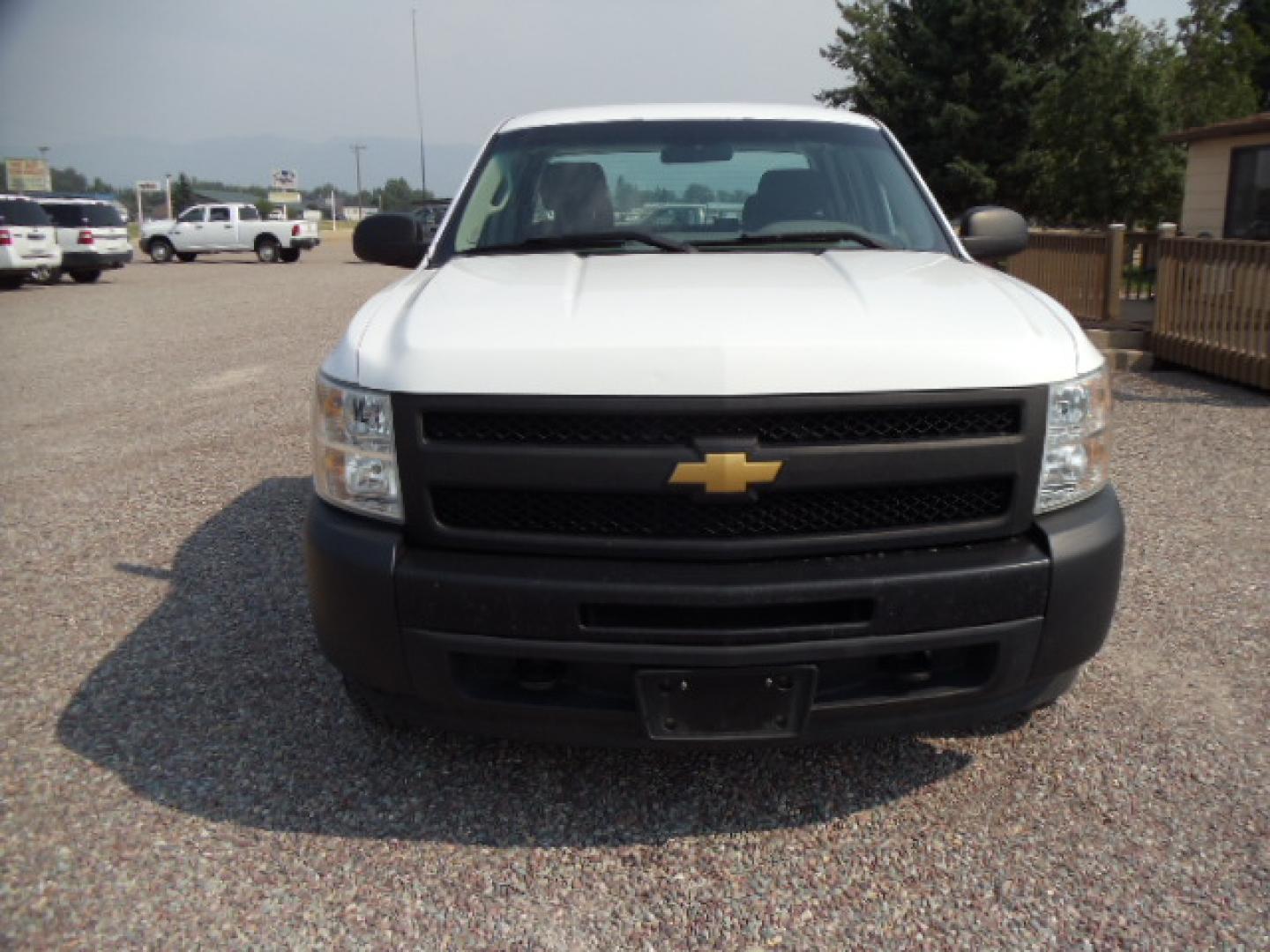 2013 White /Gray Chevrolet Silverado 1500 Work Truck Ext. Cab 4WD (1GCRKPE77DZ) with an 5.3L V8 OHV 16V FFV engine, Automatic transmission, located at 5465 Highway 2 W., Columbia Falls, MT, 59912, (406) 892-4407, 48.352188, -114.240929 - Photo#1