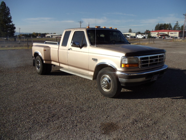 photo of 1996 Ford F-350 XL SuperCab DRW 2WD