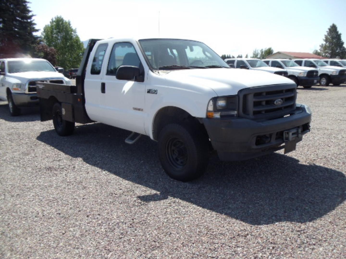 2004 Ford F-350 SD XL (1FTSX31P44E) with an 6.0L V8 OHV 32V TURBO DIESEL engine, 6 Speed Manual transmission, located at 5465 Highway 2 W., Columbia Falls, MT, 59912, (406) 892-4407, 48.352188, -114.240929 - Photo#0