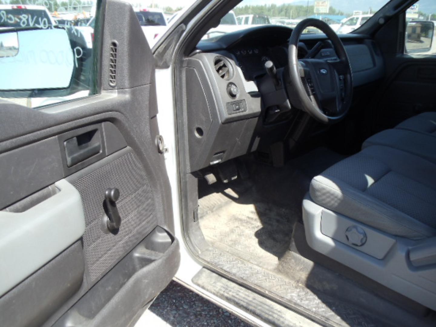 2012 White /Gray Ford F-150 XL (1FTFX1EF6CK) with an 5.0L V8 engine, 6-Speed Automatic transmission, located at 5465 Highway 2 W., Columbia Falls, MT, 59912, (406) 892-4407, 48.352188, -114.240929 - Photo#16